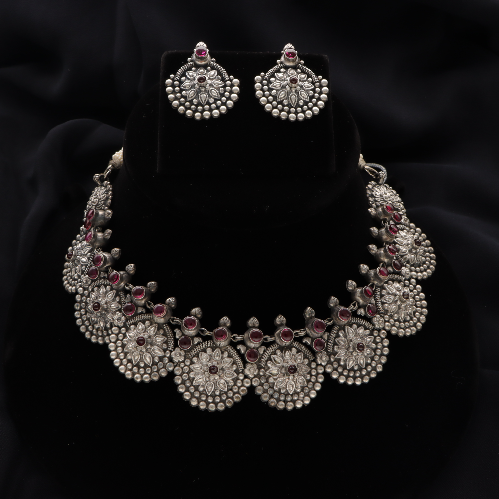 Silver Antique Necklace Set