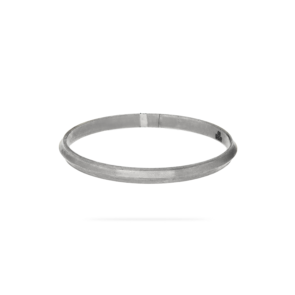 Elegant silver bracelet