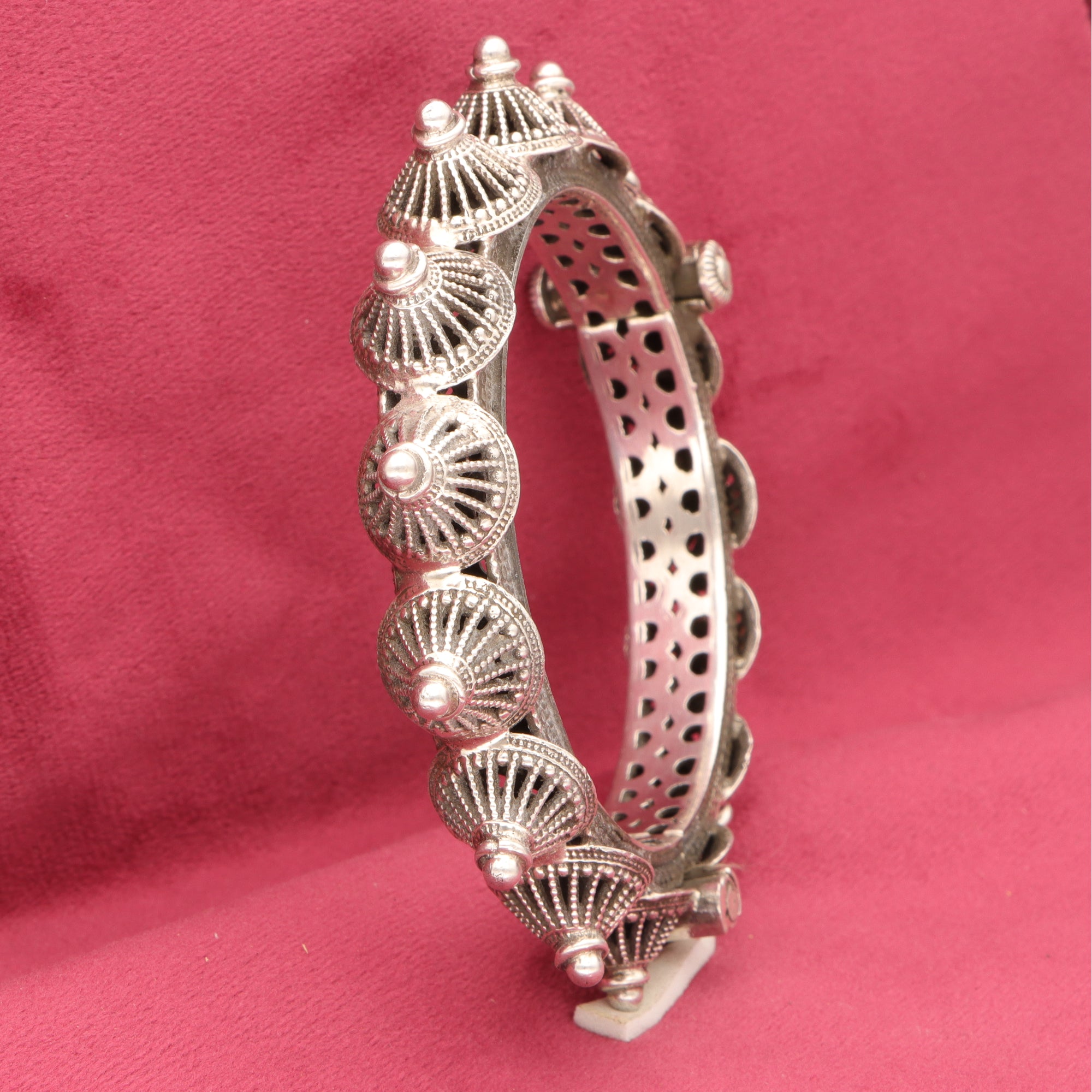 Silver Classic Detailed Kada