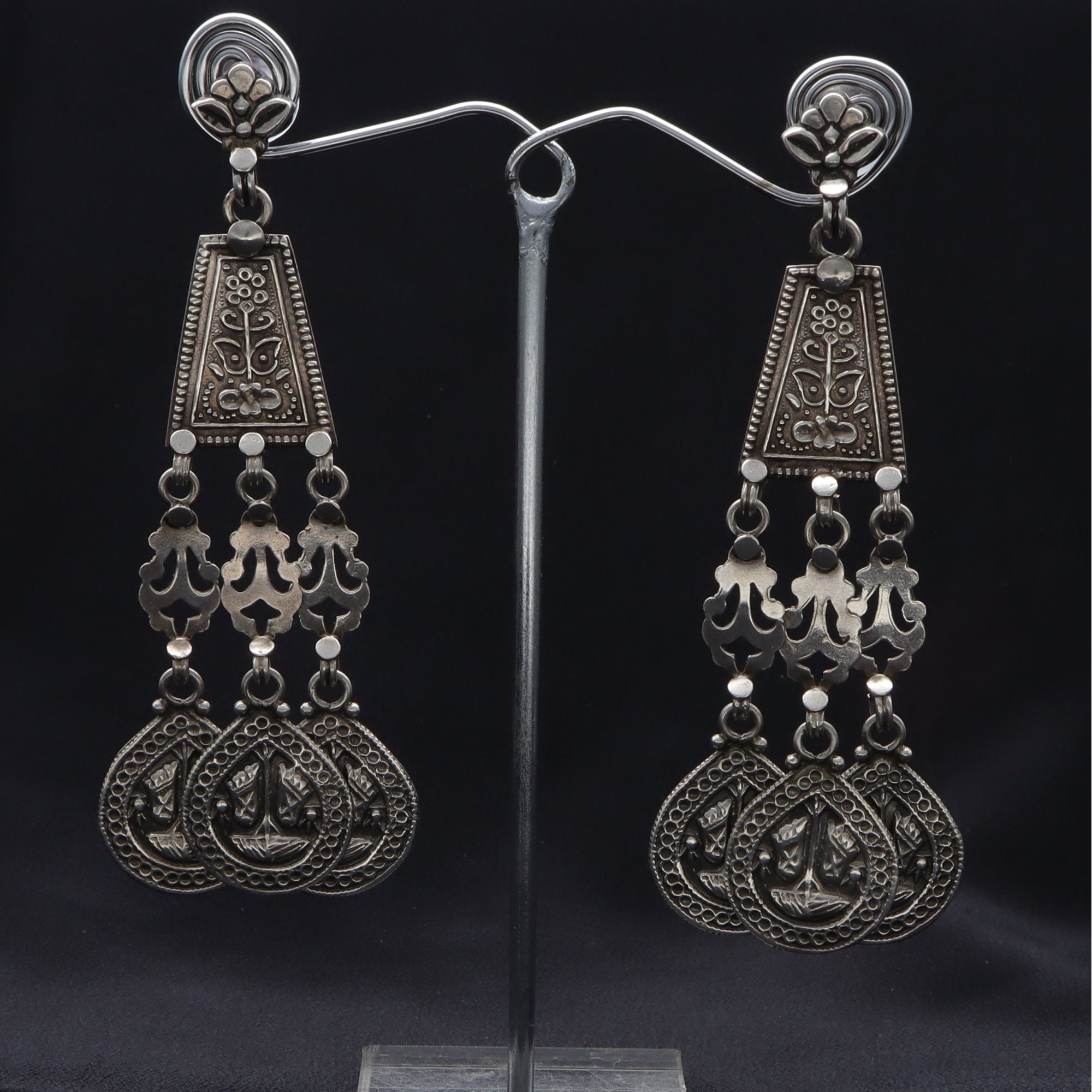 Silver Antique Long Dangler