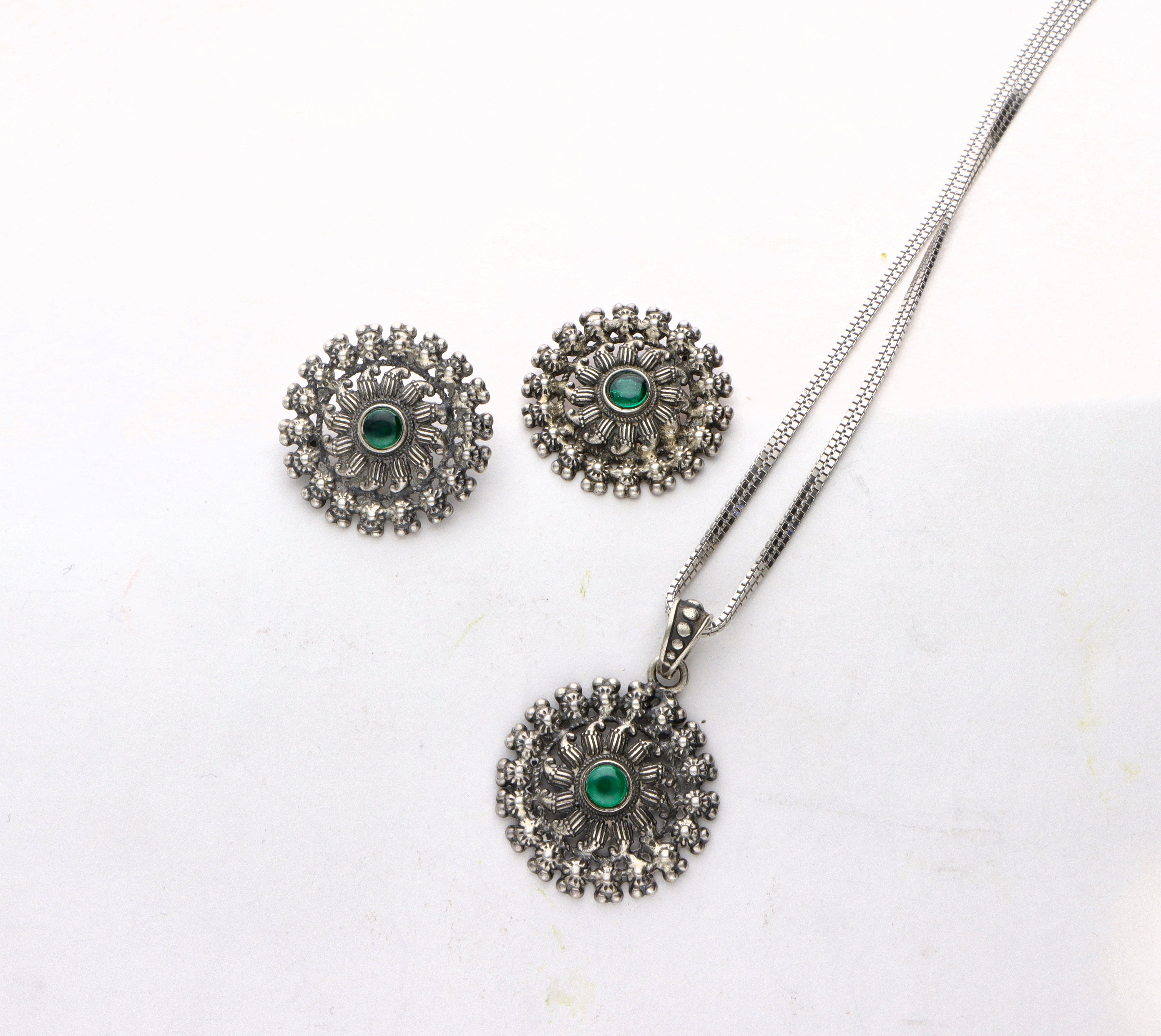 Silver Antique Pendant Set