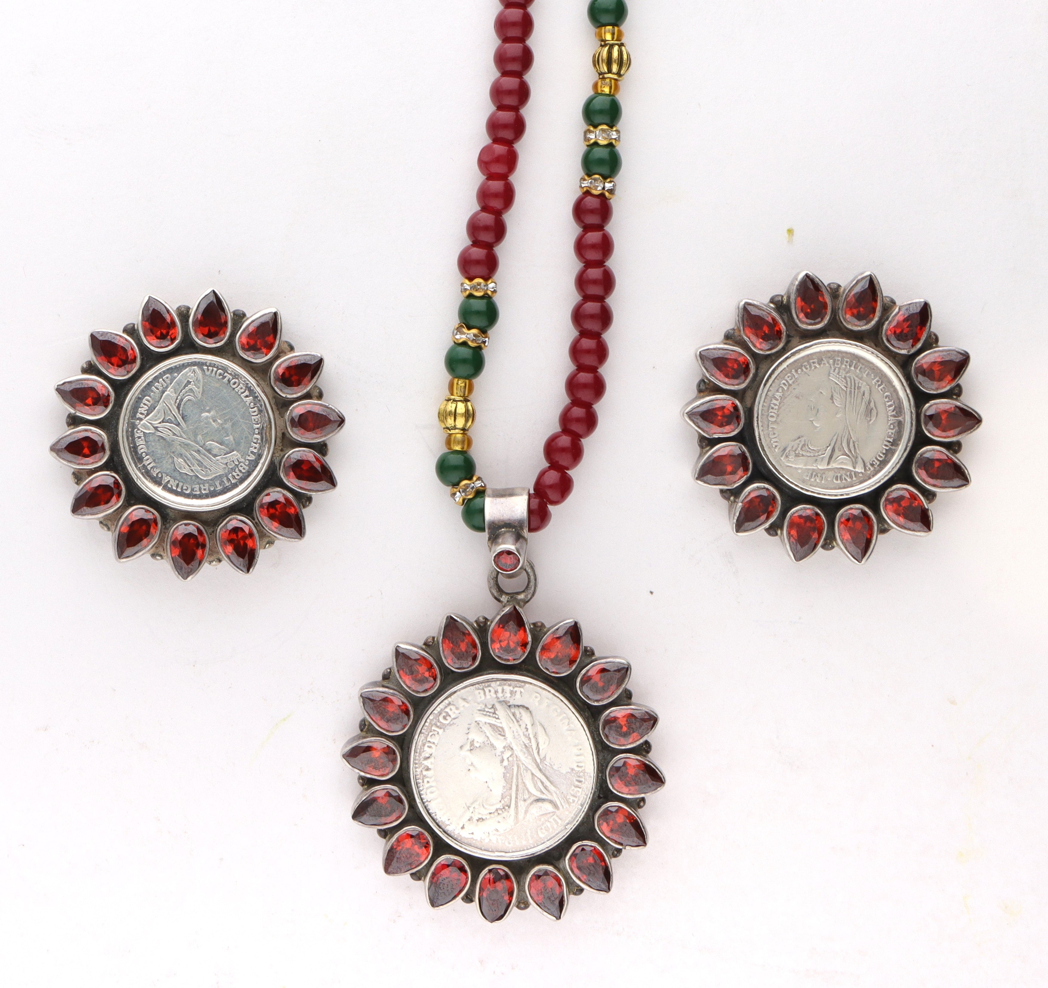 Silver Antique Kundan Pendant Set