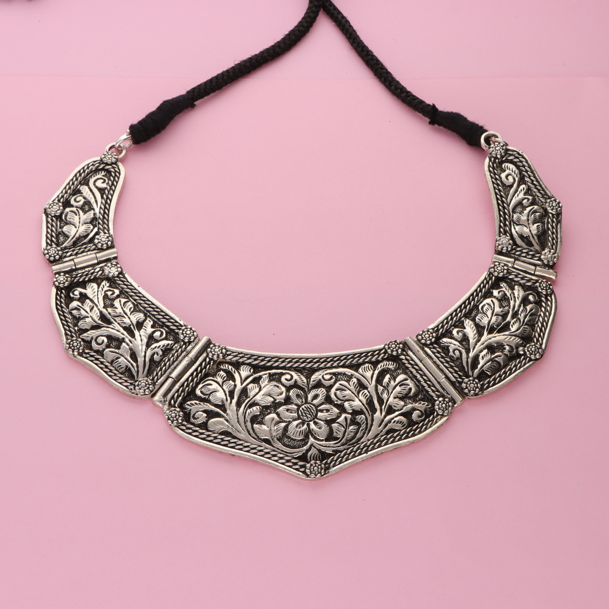 Silver Antique Necklace set 92.5%