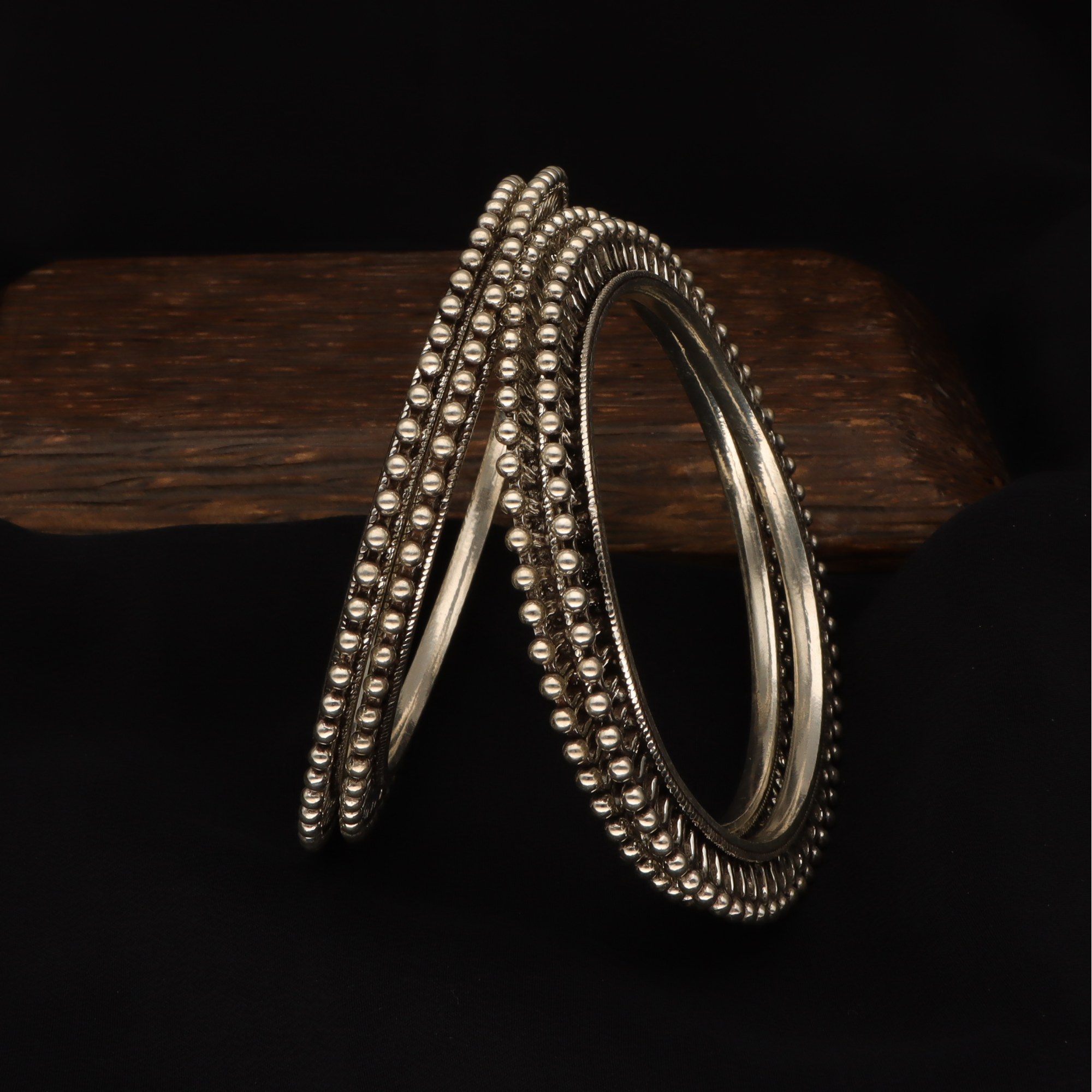 Silver Antique Bangle 92.5%