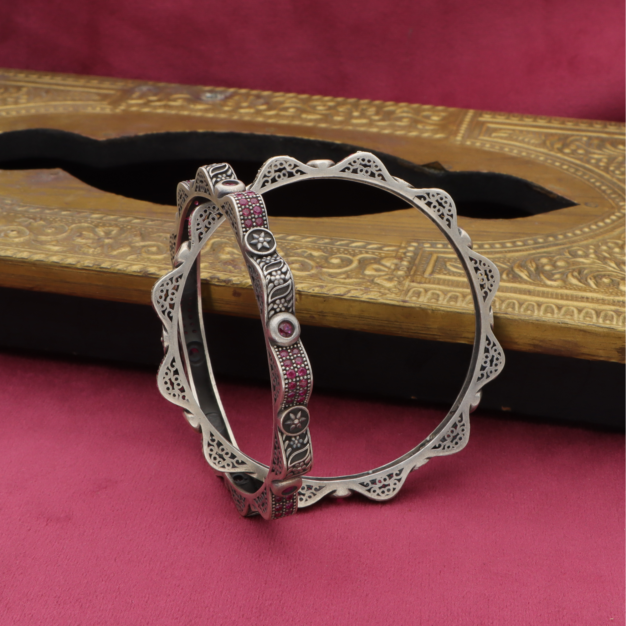 Silver Antique Pink Stone Studed Bangle