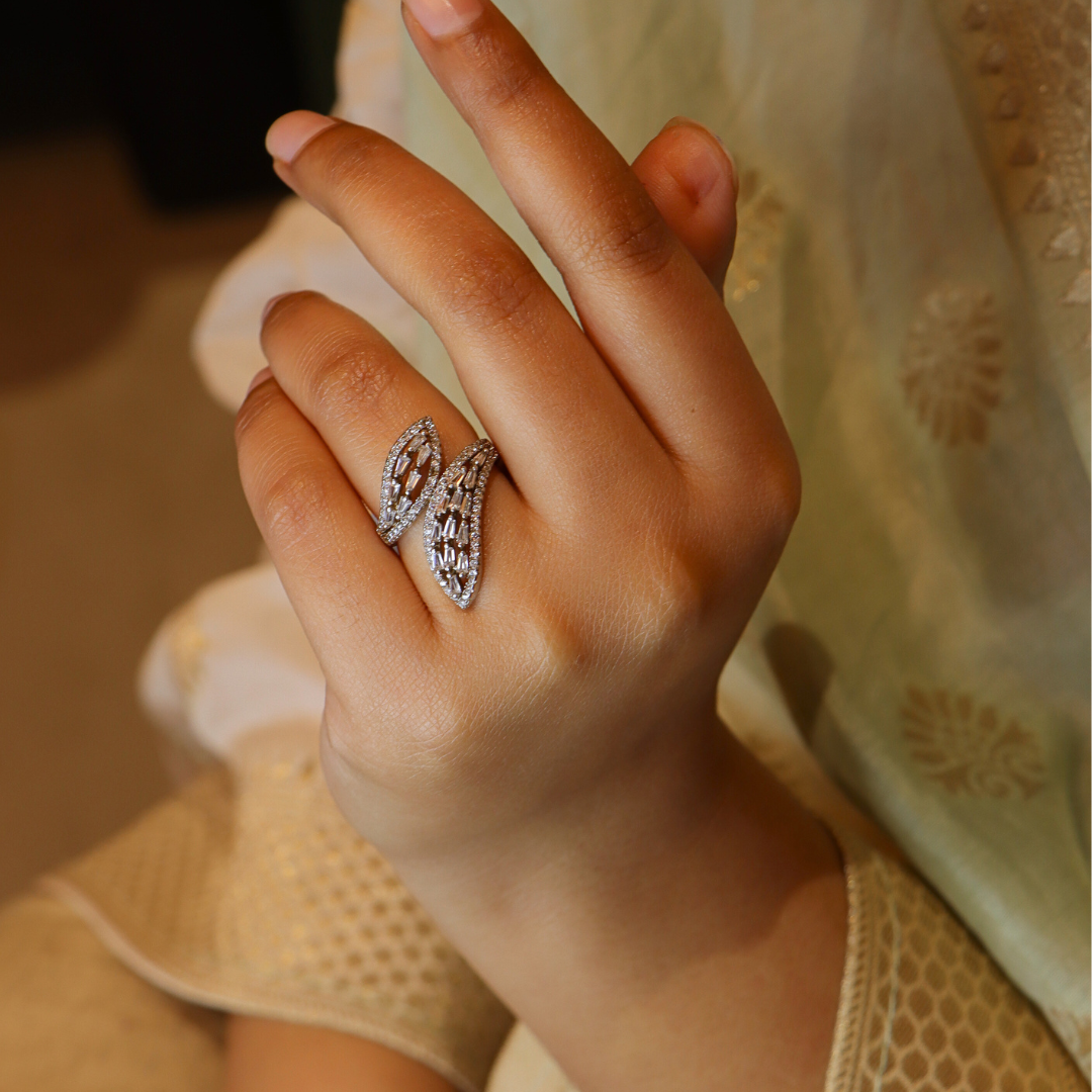 Zircon Studded Silver Ring