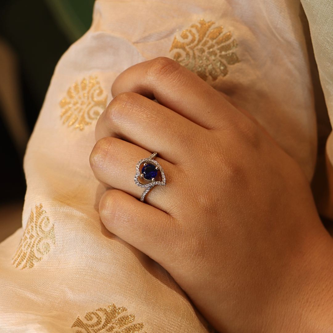 Zircon Studded Silver Heart Ring